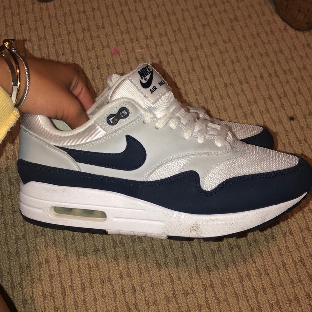 Nike air max